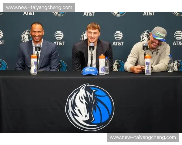 独行侠新闻：从赛场到心间，带你看见不一样的达拉斯